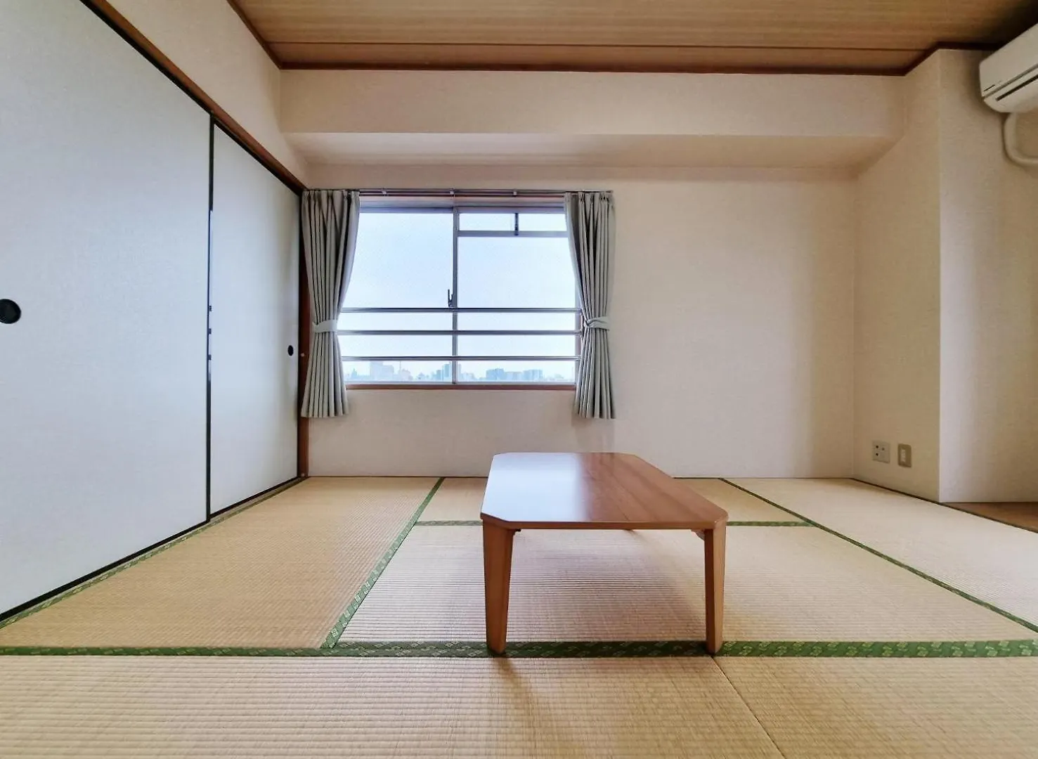 Prism Court 綾瀬 Apartment Tokyo