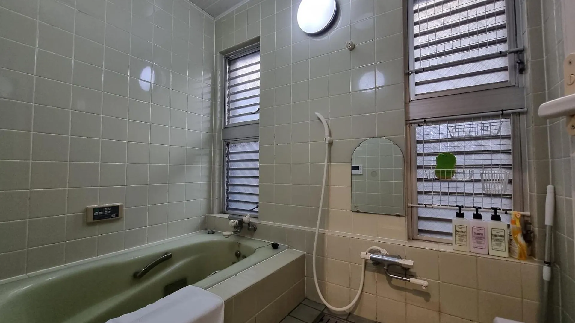 Prism Court 綾瀬 Apartment Tokyo