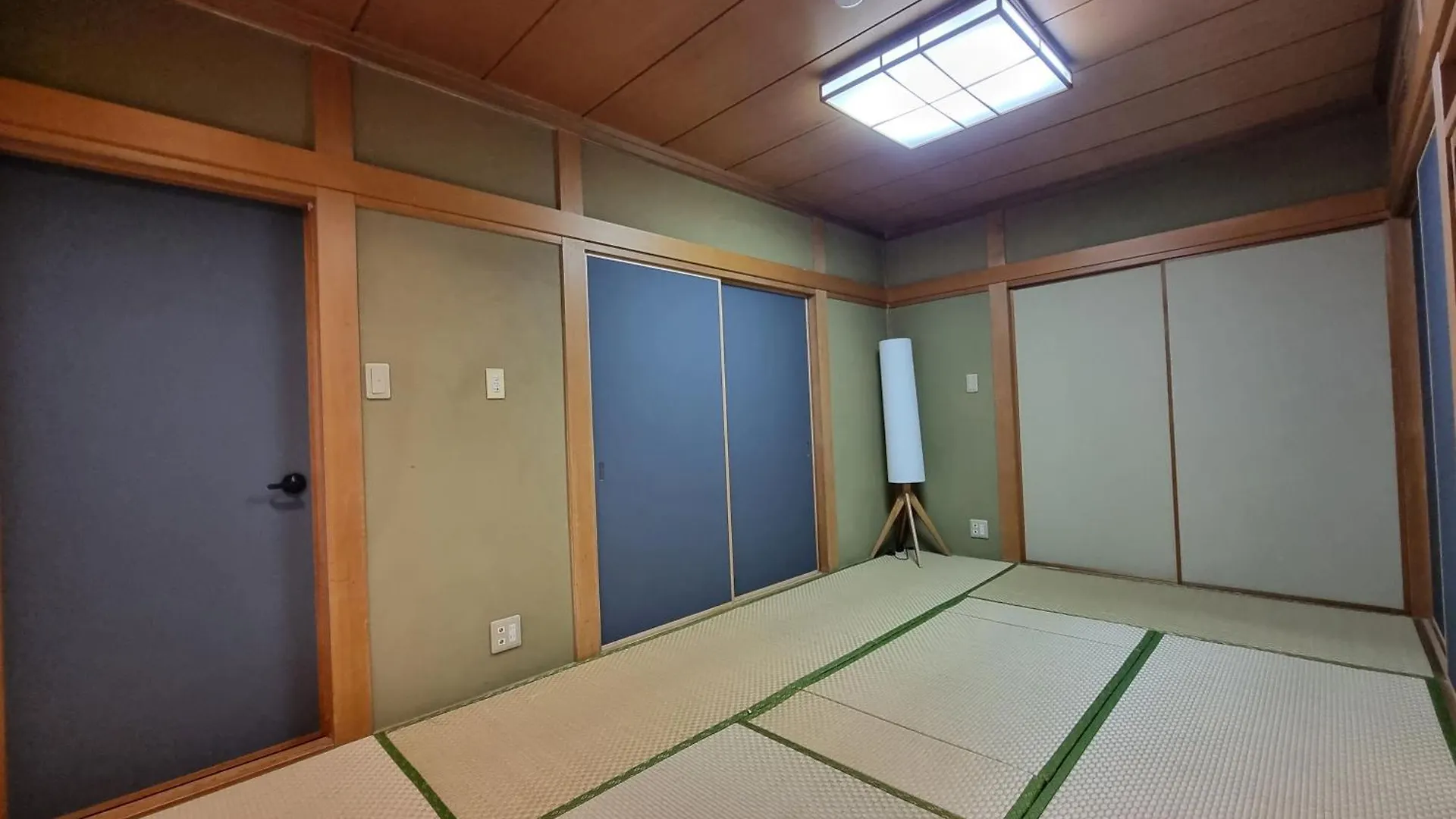 Prism Court 綾瀬 Apartment Tokyo
